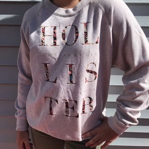 Holister sweatshirt